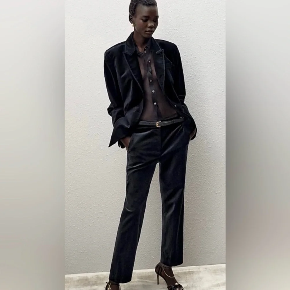 J. Crew Kate Slim Fit Pant in Black‎ Velvet.